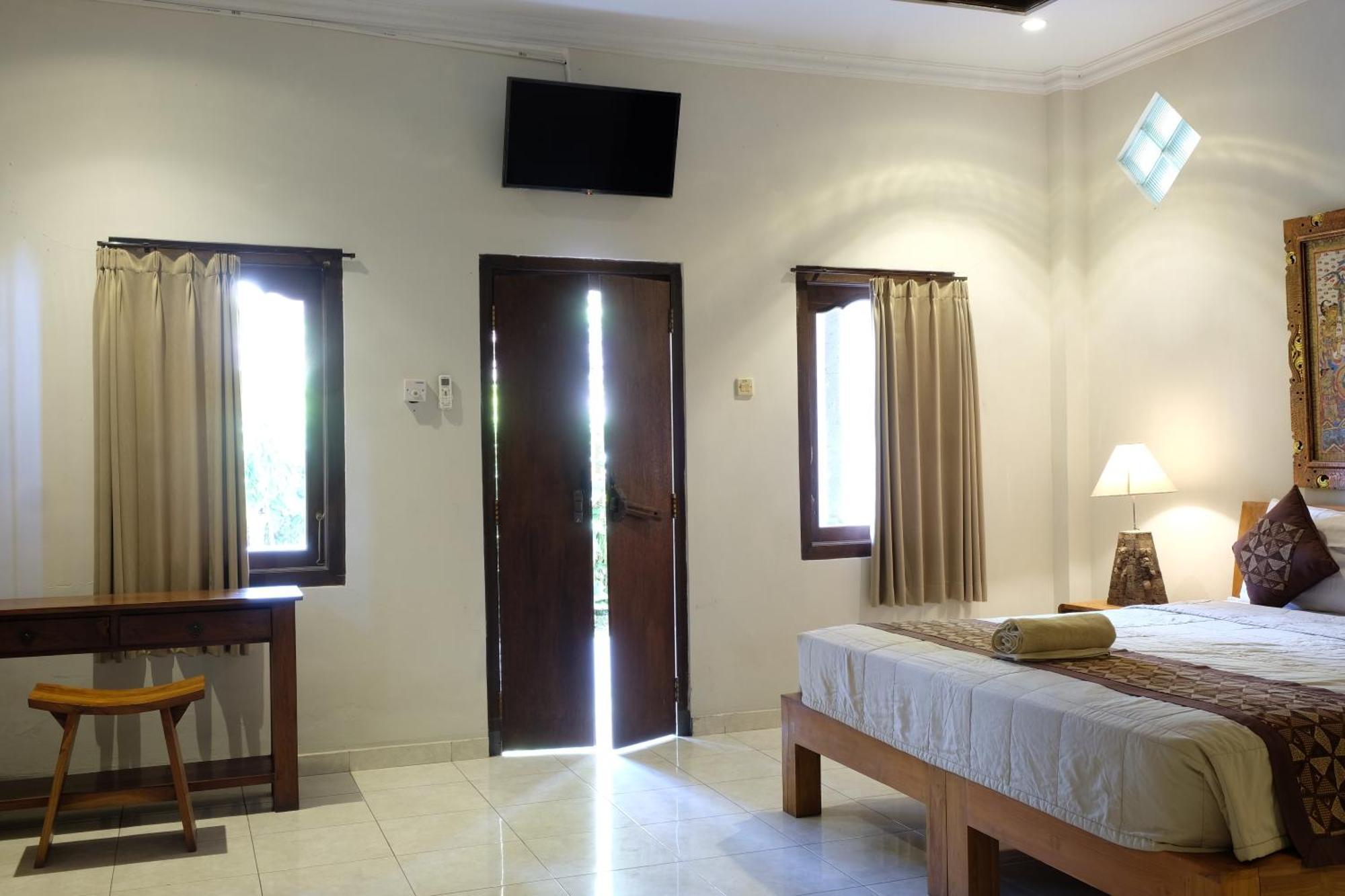 Suastika Guest House Ubud エクステリア 写真
