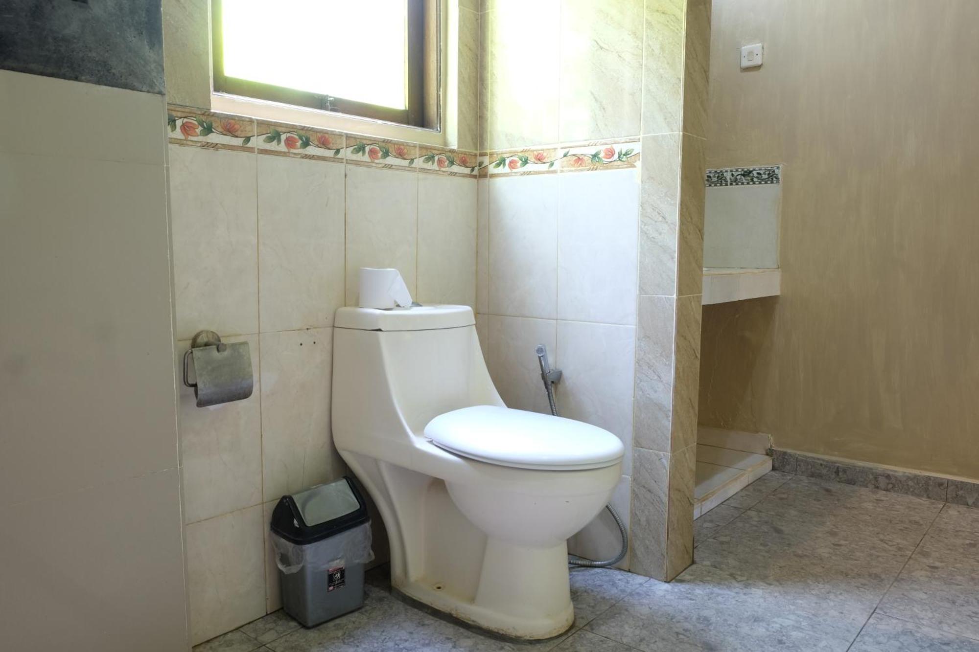 Suastika Guest House Ubud エクステリア 写真