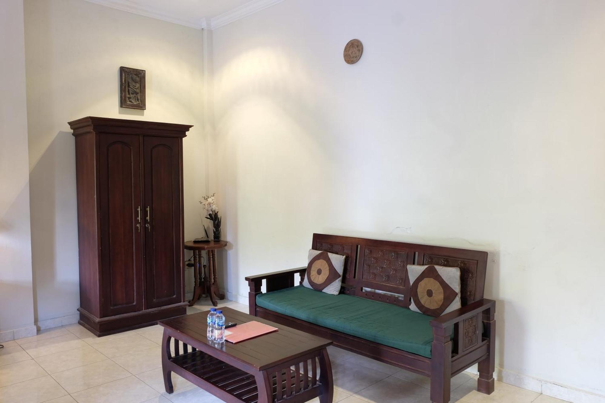 Suastika Guest House Ubud エクステリア 写真