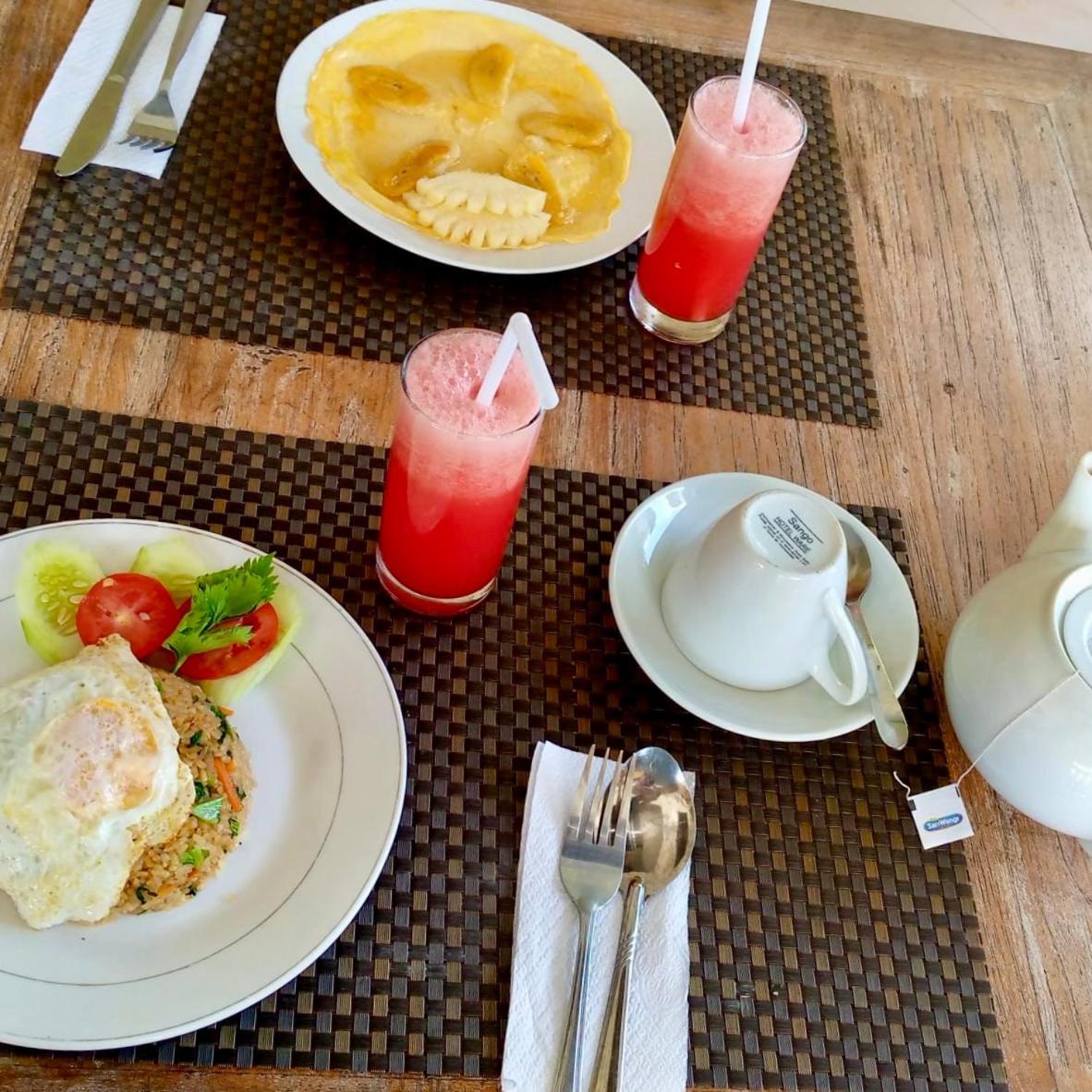 Suastika Guest House Ubud エクステリア 写真